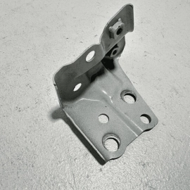 2018 - 2024 TOYOTA CAMRY FRONT LEFT DRIVER SIDE FENDER SUPPORT BRACKET OEM =2PS=