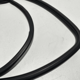 TOYOTA CAMRY REAR RIGHT PASSENGER SIDE DOOR BODY WEATHERSTRIP SEAL 2018-2024 OEM
