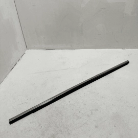 HONDA PILOT 2016-2022 FRONT LEFT DRIVER SIDE DOOR WINDOW BELT MOLDING OEM