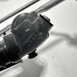 Honda Pilot Front Windshield Wiper Transmission Linkage & Motor 2016-2022 OEM Honda Pilot Front Windshield Wiper Transmission Linkage & Motor 2016-2022 OEM