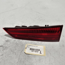 DEFECT 2016-18 HONDA PILOT REAR LEFT DRIVER SIDE INNER TAILLIGHT TAIL LIGHT OEM
