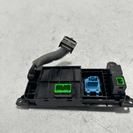 2016 - 2018 HONDA PILOT REAR CENTER CONSOLE AUX HDMI USB PORT HUB VIDEO OEM