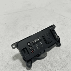 2016 - 2018 HONDA PILOT REAR CENTER CONSOLE AUX HDMI USB PORT HUB VIDEO OEM