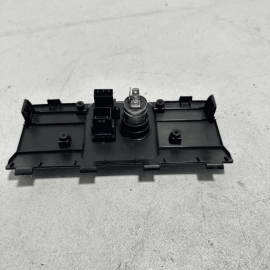 Honda Pilot 2016-2019 USB Trim Console Auxiliary Connector And Power Outlet OEM