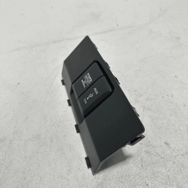 Honda Pilot 2016-2019 USB Trim Console Auxiliary Connector And Power Outlet OEM
