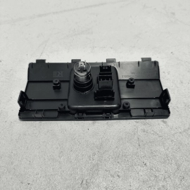 Honda Pilot 2016-2019 USB Trim Console Auxiliary Connector And Power Outlet OEM