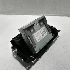 2016-2018 Honda Pilot Elite Dash DVD CD Blu-Ray Player Unit W/ Power Outlet OEM