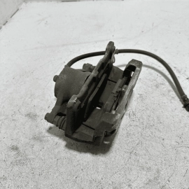 2019-2023 TOYOTA CAMRY XSE FRONT RIGHT PASSENGER SIDE BRAKE CALIPER OEM