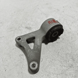 2020-2024 TOYOTA CAMRY XSE REAR DIFFERENTIAL LEFT MOUNT SUPPORT BRACKET OEM