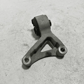 2020-2024 TOYOTA CAMRY XSE REAR DIFFERENTIAL LEFT MOUNT SUPPORT BRACKET OEM