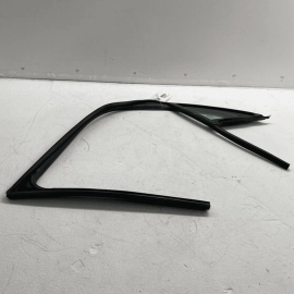 KIA K5 2021-2023 FRONT PASSENGER DOOR WINDOW RUN CHANNEL SEAL W/ FIXED GLAS