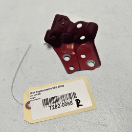 2018-2024 TOYOTA CAMRY FRONT RIGHT SIDE FENDER SUPPORT MOUNT BRACKET RED 3U5 OEM