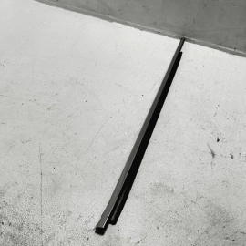 2018-24 TOYOTA CAMRY XSE REAR RIGHT PASSENGER SIDE DOOR WINDOW BELT MOLDING OEM 2018-24 TOYOTA CAMRY XSE REAR RIGHT PASSENGER SIDE DOOR WINDOW BELT MOLDING OEM