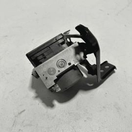 Honda Pilot 2016 - 2018 ABS Anti Lock Brake Pump Module Modulator Assembly OEM