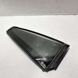 2016-2021 Honda Pilot Rear Passenger Side Door Window Vent Glass OEM