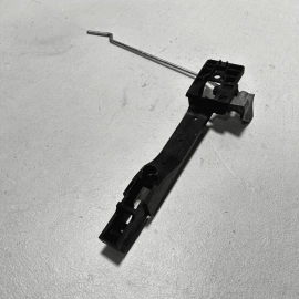HONDA PILOT REAR PASSENGER SIDE EXTERIOR DOOR HANDLE BASE BRACKET OEM 2016-2022