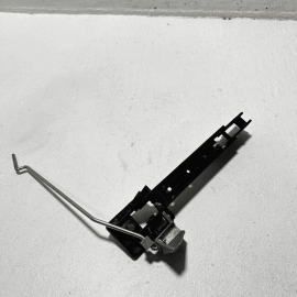 HONDA PILOT REAR PASSENGER SIDE EXTERIOR DOOR HANDLE BASE BRACKET OEM 2016-2022