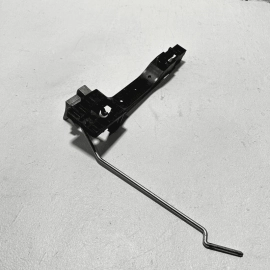 HONDA PILOT REAR PASSENGER SIDE EXTERIOR DOOR HANDLE BASE BRACKET OEM 2016-2022