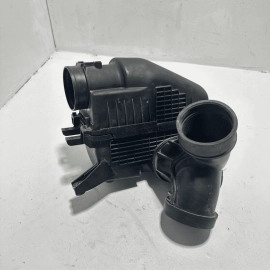 HONDA PILOT  EX-L 2016-2022 ENGINE AIR INTAKE CLEANER FILTER HOUSING BOX OEM
