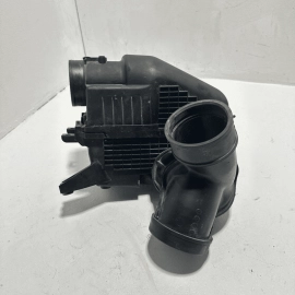 HONDA PILOT  EX-L 2016-2022 ENGINE AIR INTAKE CLEANER FILTER HOUSING BOX OEM