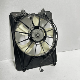 2016-22 HONDA PILOT EX-L RADIATOR LEFT COOLING FAN SHROUD / BLADE / MOTOR OEM