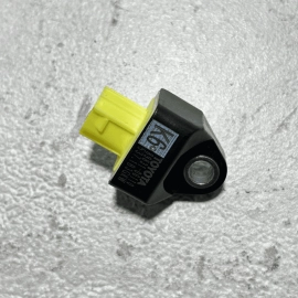 TOYOTA CAMRY 2018-2024 CENTER REAR LEFT OR RIGHT IMPACT CRASH SENSOR OEM 1 PCS