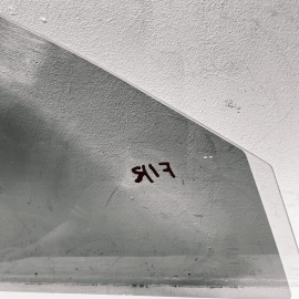 2011-2016 BMW 528I F10 FRONT RIGHT PASSENGER SIDE DOOR WINDOW GLASS OEM
