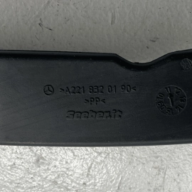 MERCEDES W221 S550 FRONT LEFT DRIVER SIDE COWL WATER DRAIN TUBE PIPE OEM 20