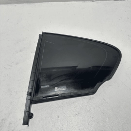 2011-2016 BMW 528I F10 REAR LEFT DRIVER SIDE WINDOW VENT GLASS OEM