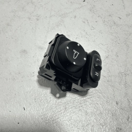 Dash Left Driver Side Door Outer Mirror Switch Honda Pilot 2016-2022 OEM Dash Left Driver Side Door Outer Mirror Switch Honda Pilot 2016-2022 OEM