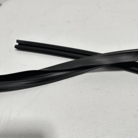 16-22 Honda Pilot EX-L Door Window Glass Run Channel Seal Front Left Driver OEM