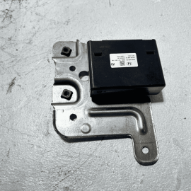 HONDA PILOT EX-L MEDIA HUB CONTROL MODULE UNIT 2016-2018 OEM