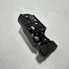 HONDA PILOT 16-22 FRONT OR REAR LEFT DRIVER SIDE INTERIOR DOOR HANDLE INNER OEM HONDA PILOT 16-22 FRONT OR REAR LEFT DRIVER SIDE INTERIOR DOOR HANDLE INNER OEM