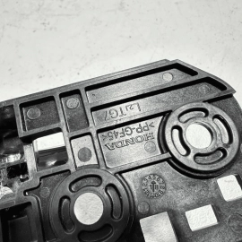 HONDA PILOT 16-22 FRONT OR REAR LEFT DRIVER SIDE INTERIOR DOOR HANDLE INNER OEM HONDA PILOT 16-22 FRONT OR REAR LEFT DRIVER SIDE INTERIOR DOOR HANDLE INNER OEM