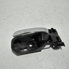 HONDA PILOT 16-22 FRONT OR REAR LEFT DRIVER SIDE INTERIOR DOOR HANDLE INNER OEM HONDA PILOT 16-22 FRONT OR REAR LEFT DRIVER SIDE INTERIOR DOOR HANDLE INNER OEM