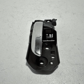 HONDA PILOT 16-22 FRONT OR REAR LEFT DRIVER SIDE INTERIOR DOOR HANDLE INNER OEM HONDA PILOT 16-22 FRONT OR REAR LEFT DRIVER SIDE INTERIOR DOOR HANDLE INNER OEM