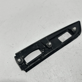 HONDA PILOT REAR DRIVER SIDE LICENSE LIGHT LAMP MOLDING COVER TRIM 2016-2022 OEM HONDA PILOT REAR DRIVER SIDE LICENSE LIGHT LAMP MOLDING COVER TRIM 2016-2022 OEM