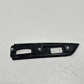 HONDA PILOT REAR DRIVER SIDE LICENSE LIGHT LAMP MOLDING COVER TRIM 2016-2022 OEM HONDA PILOT REAR DRIVER SIDE LICENSE LIGHT LAMP MOLDING COVER TRIM 2016-2022 OEM