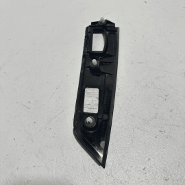 HONDA PILOT REAR DRIVER SIDE LICENSE LIGHT LAMP MOLDING COVER TRIM 2016-2022 OEM HONDA PILOT REAR DRIVER SIDE LICENSE LIGHT LAMP MOLDING COVER TRIM 2016-2022 OEM