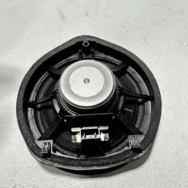 HONDA PILOT REAR RIGHT OR LEFT DOOR PANEL AUDIO SOUND SPEAKER OEM 2016-2022 HONDA PILOT REAR RIGHT OR LEFT DOOR PANEL AUDIO SOUND SPEAKER OEM 2016-2022