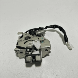 2016 - 2018 HONDA PILOT LIFTGATE TAILGATE LOCK & MOTOR ASSEMBLY OEM