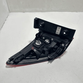 HONDA PILOT REAR PASSENGER SIDE OUTER TAILLIGHT TAIL LIGHT LAMP 2016-2018 OEM