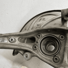 2018-2023 AUDI A5 SPORTBACK FRONT LEFT DRIVER SIDE SPINDLE KNUCKLE HUB OEM