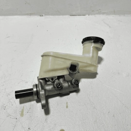 Brake Booster Master Cylinder Honda Pilot 2016-2022 OEM