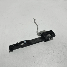 2016-2022 HONDA PILOT EX-L FRONT LEFT SIDE EXTERIOR DOOR HANDLE BASE BRACKET OEM