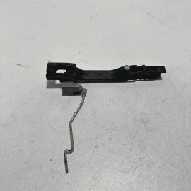 2016-2022 HONDA PILOT EX-L FRONT LEFT SIDE EXTERIOR DOOR HANDLE BASE BRACKET OEM