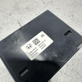 HONDA PILOT EX-L MEDIA HUB CONTROL MODULE UNIT OEM 2016-2018