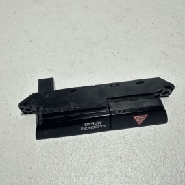 2016-2022 HONDA PILOT EX-L CENTER DASH POCKET HAZARD WARNING SWITCH OEM 2016-2022 HONDA PILOT EX-L CENTER DASH POCKET HAZARD WARNING SWITCH OEM