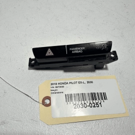 2016-2022 HONDA PILOT EX-L CENTER DASH POCKET HAZARD WARNING SWITCH OEM 2016-2022 HONDA PILOT EX-L CENTER DASH POCKET HAZARD WARNING SWITCH OEM