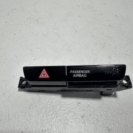 2016-2022 HONDA PILOT EX-L CENTER DASH POCKET HAZARD WARNING SWITCH OEM 2016-2022 HONDA PILOT EX-L CENTER DASH POCKET HAZARD WARNING SWITCH OEM